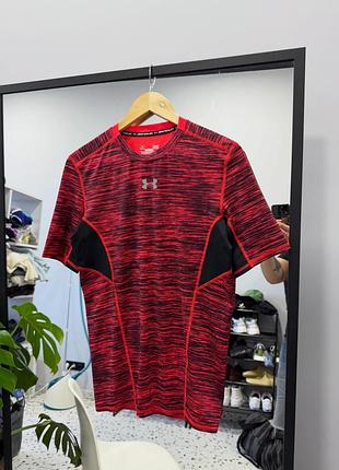 Under armour спортивна футболка розмір l