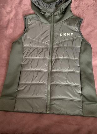 Жилет dkny