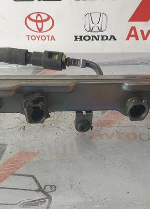 Паливна рампа 16620r60u01 honda civic 8