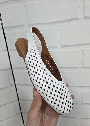 Мягкие легкие босоножки