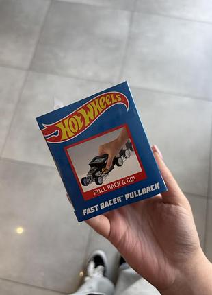 Машина hot wheels 4