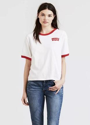 Женская футболка от levi's