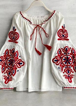 Вышиванка женская