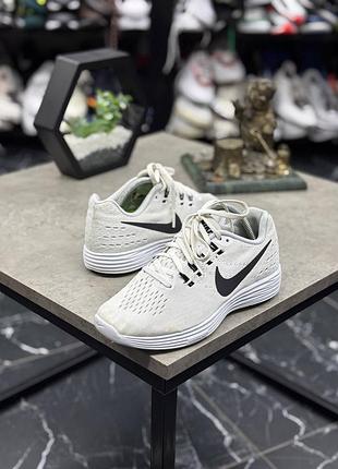Оригінальні кросівки nike free