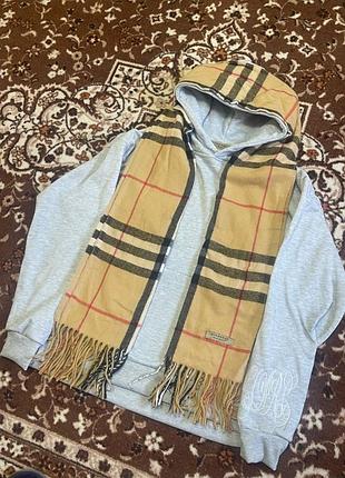 Продаю лёгкую кофту burberry