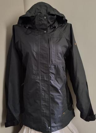 Жіноча вітровка regatta waterproof izotex 5000