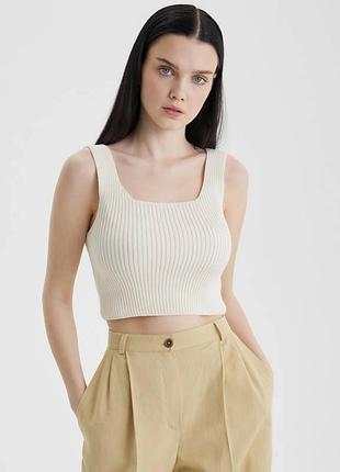 Трикотажний топ у широкий рубчик asos