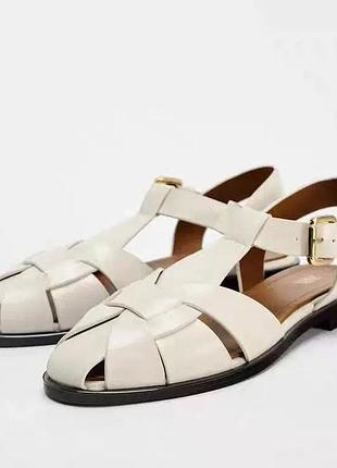 Сандалии zara