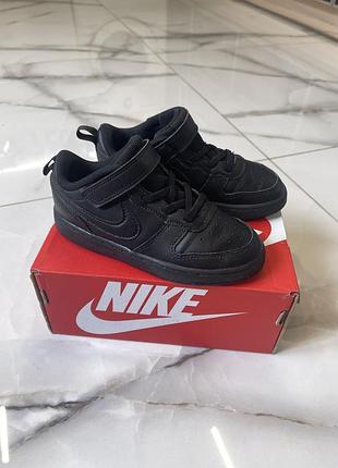 Кросівки nike