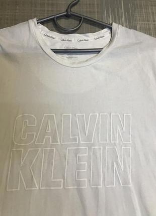 Calvin klein 💙чоловічий одяг/ біла футболка з написом💛40/l/48