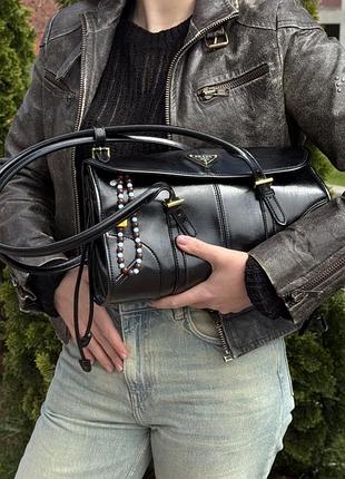 Prada medium leather shoulder black/gold 4