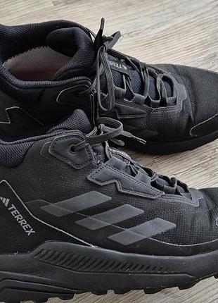 Продам мужские ботинки adidas terrex размер 41