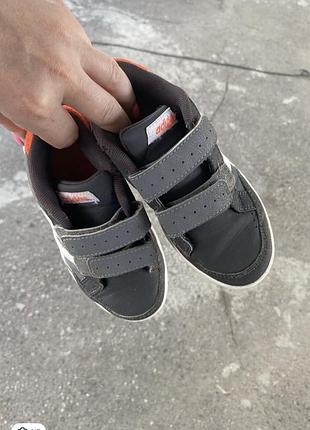 Кросівки adidas 29розмір