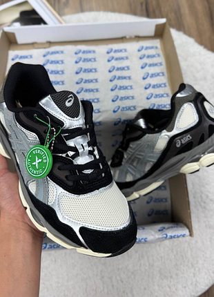 Gel-nyc 1090 white black grey
