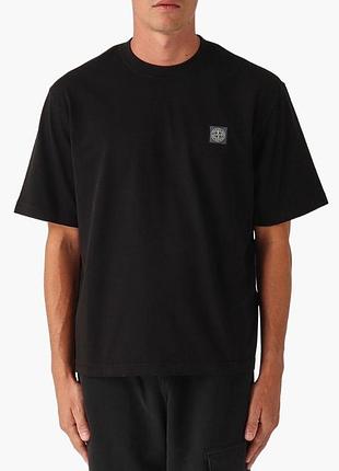 Мужская футболка бренда stone island