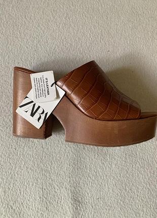 Шкіряні сабо «zara”