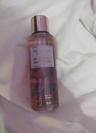 Victoria secret 
 st.tropez beach orchid 
спрей для тіла 250 мл
дуже приємний літній запах,літній та жіночій
об'єм - 250мл
сума 220грн