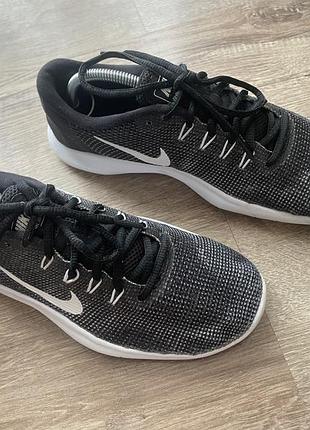 Кросівки nike