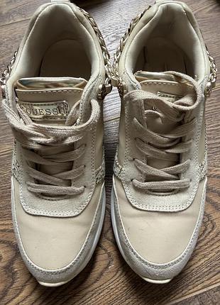 Кросівки guess