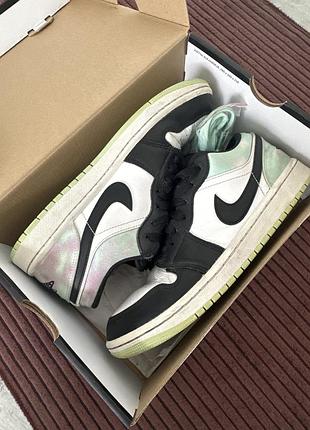 Air jordan 1 low se white/mint foam black унісекс 41розміру