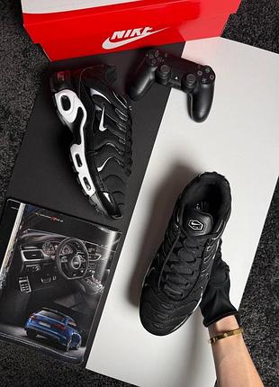 Nike air max plus black white 3