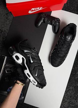Nike air max plus black white 9