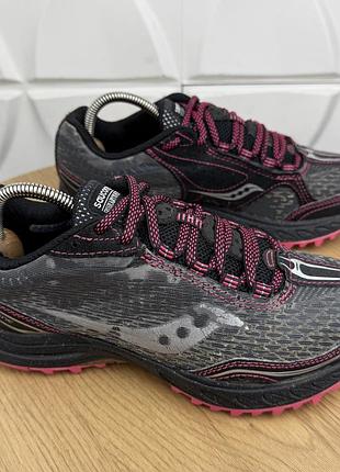 Оригінальні кросівки для трейлу saucony peregrine
