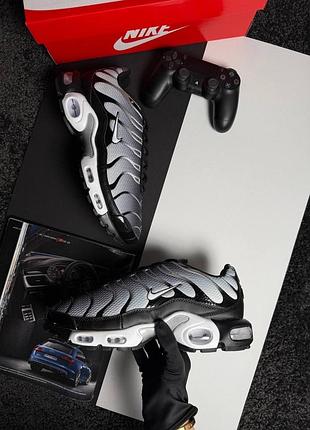 Nike air max plus grey black white 5