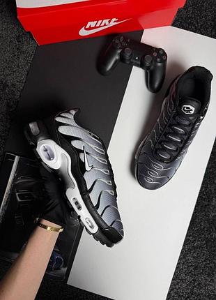 Nike air max plus grey black white 9