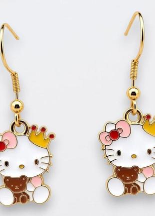 Серьги sanrio liresmina jewelry хелло китти (hello kitty) с короной, нержавеющая сталь, размер 3.6 см