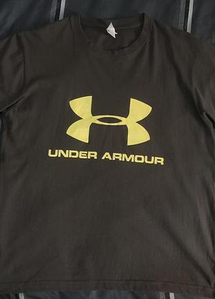 Жіноча футболка under armour