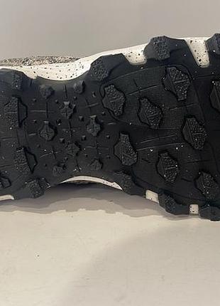 Adidas кросівки 4