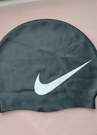 Шапочка для плавания nike big swoosh
