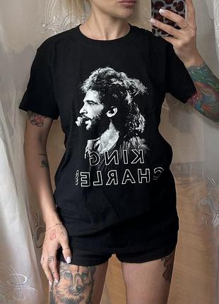 Футболка з принтом king charles