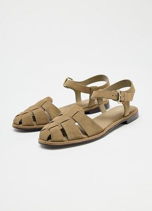 Кожаные сандалии из замшевого спилка с ремешками zara
