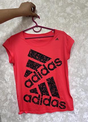 Футболка adidas