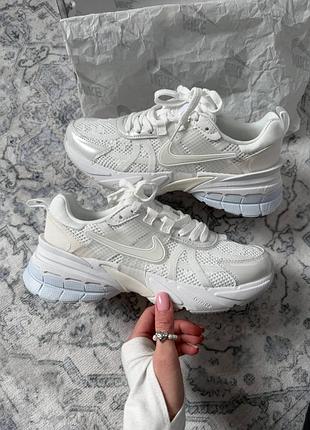 Nike v2k runtekk white flowers трендовые женские кроссовки найк в2к