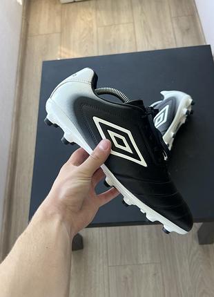 Бутси umbro