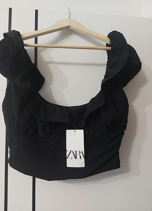 Укороченный топ с рюшами zara