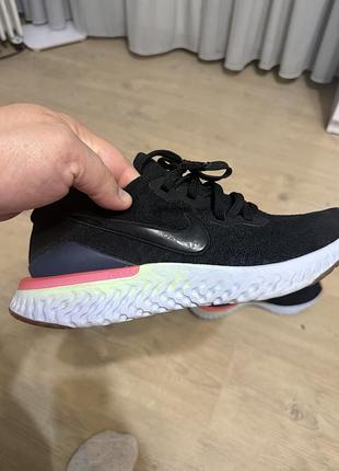 Кросівки nike epic react flyknit 2
