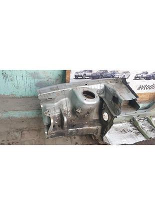 Чверть передня права світло серебристий металік 60p mr496048 mitsubishi carisma
