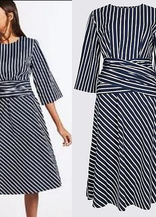 Котоновое платье в полоску с широким поясом , обкручивающимся на талии marks&amp;spencer