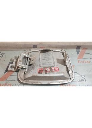 Лючок бензобака mr125482 mitsubishi carisma