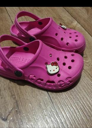 Розовые кроксы hello kitty 30-31 размер 19-19,5см по стельке