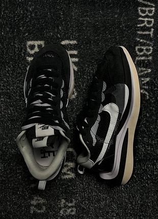 Nike vaporwaffle sacai