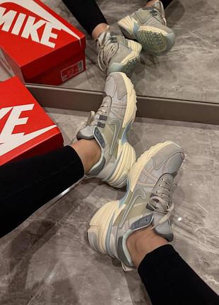 👕 nike v2k run light iron ore