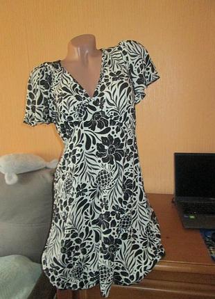 Коротенька сукня new look  розм 10/38