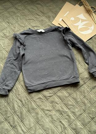 Дитячий світшот h&m темно-сірого кольору з воланами на плечах та дрібним принтом у цятку