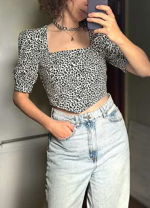 Топ с широкими плечами от topshop