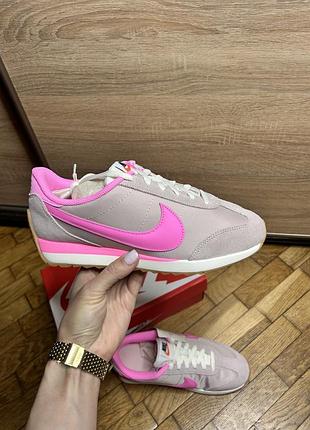 Жіночі кросівки nike pacific